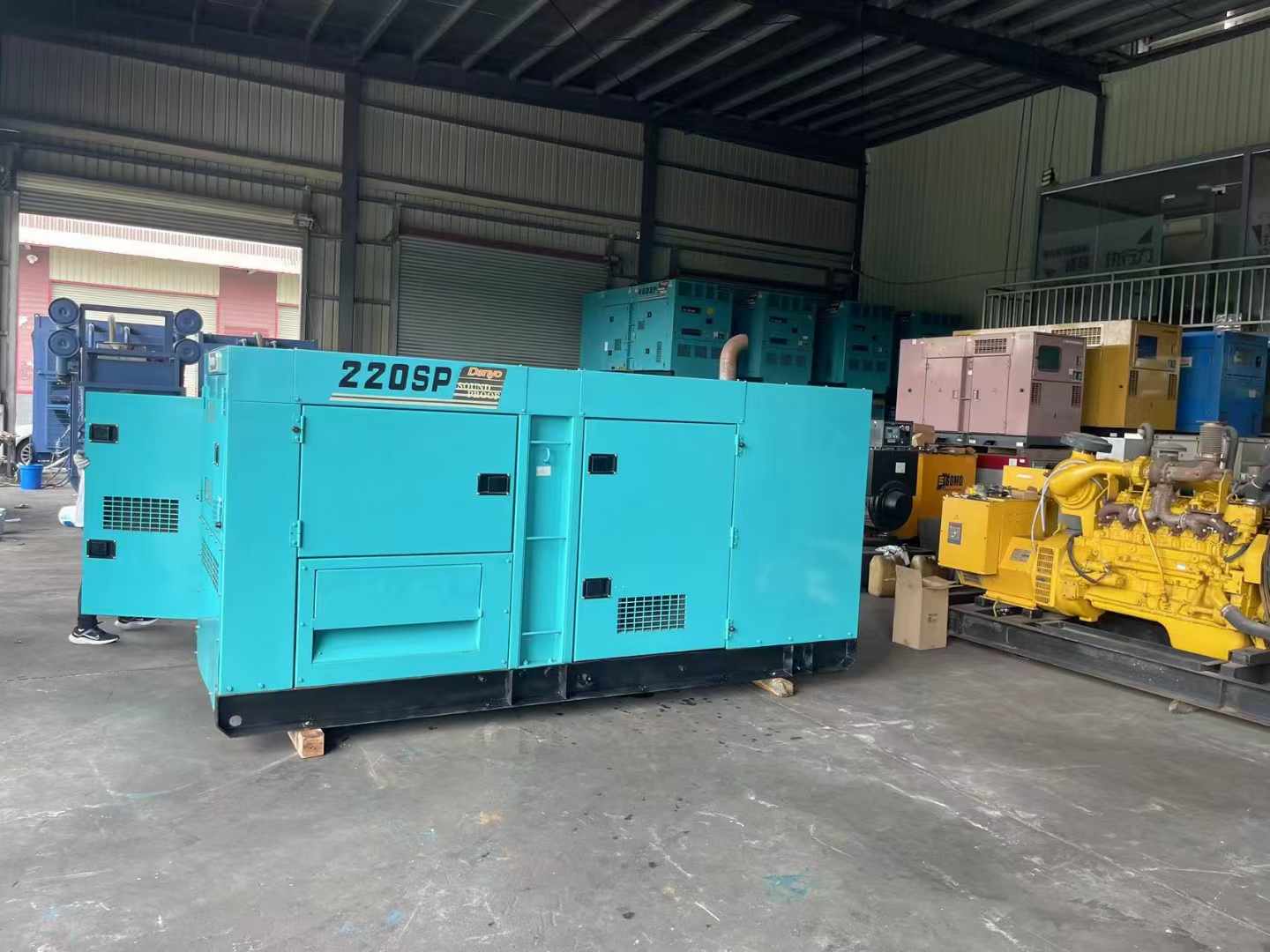 涞水800kW 柴油发电机的输出电流波动范围是多少？