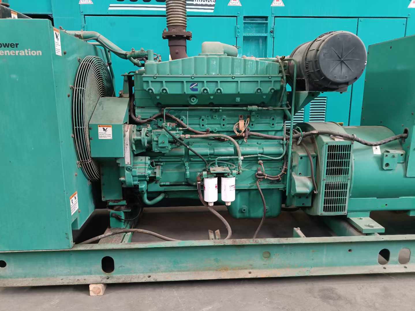 涞水过载会对 600kW 柴油发电机组造成哪些损害？