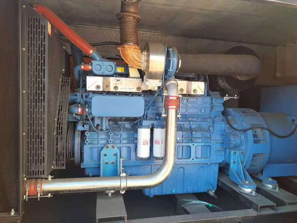 涞水燃油消耗率与进气温度的具体关系是什么？