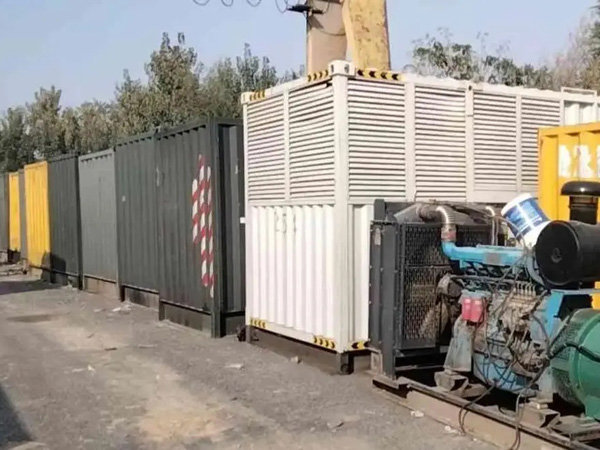 涞水200KW柴油发电机机组每小时油耗是多少？